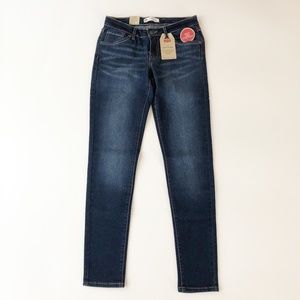 Levi's Girls 710 Super Skinny Jeans Dark Wash NWT